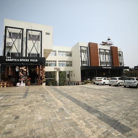 Hotel Soorya Castle Ваянад Екстер'єр фото
